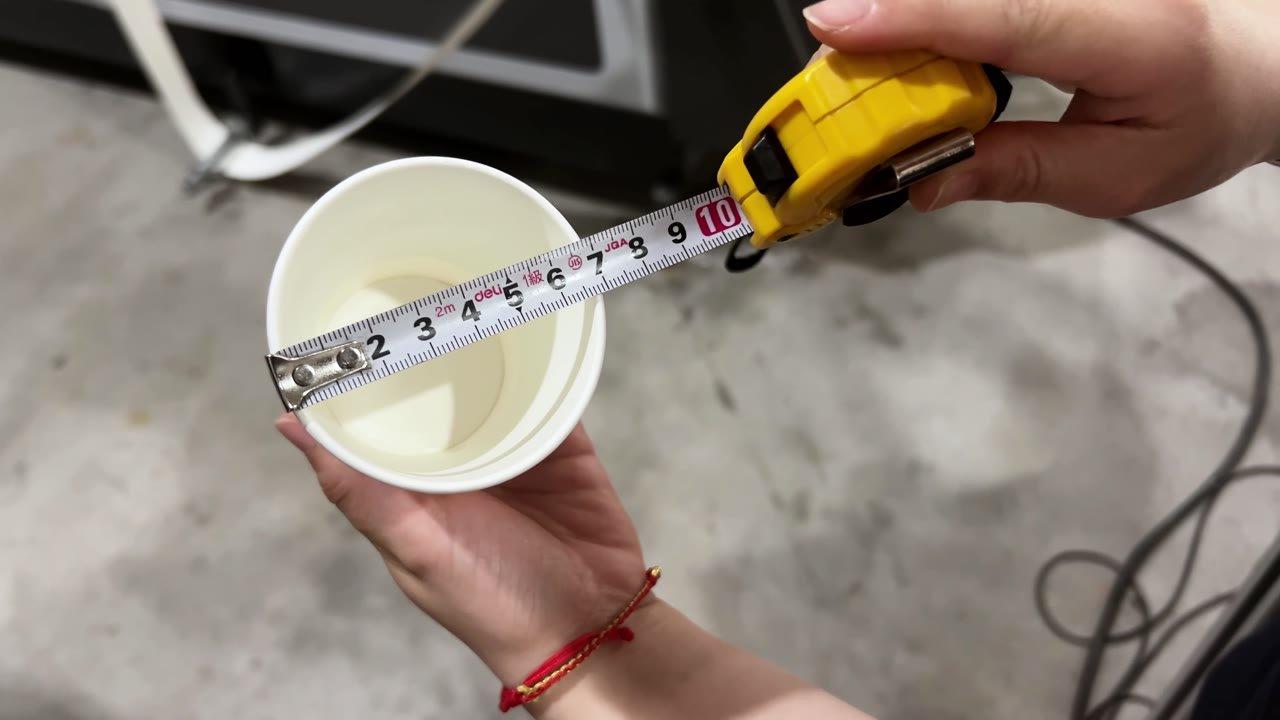 Top diameter measurement of the Armenian 7 oz paper cup sample